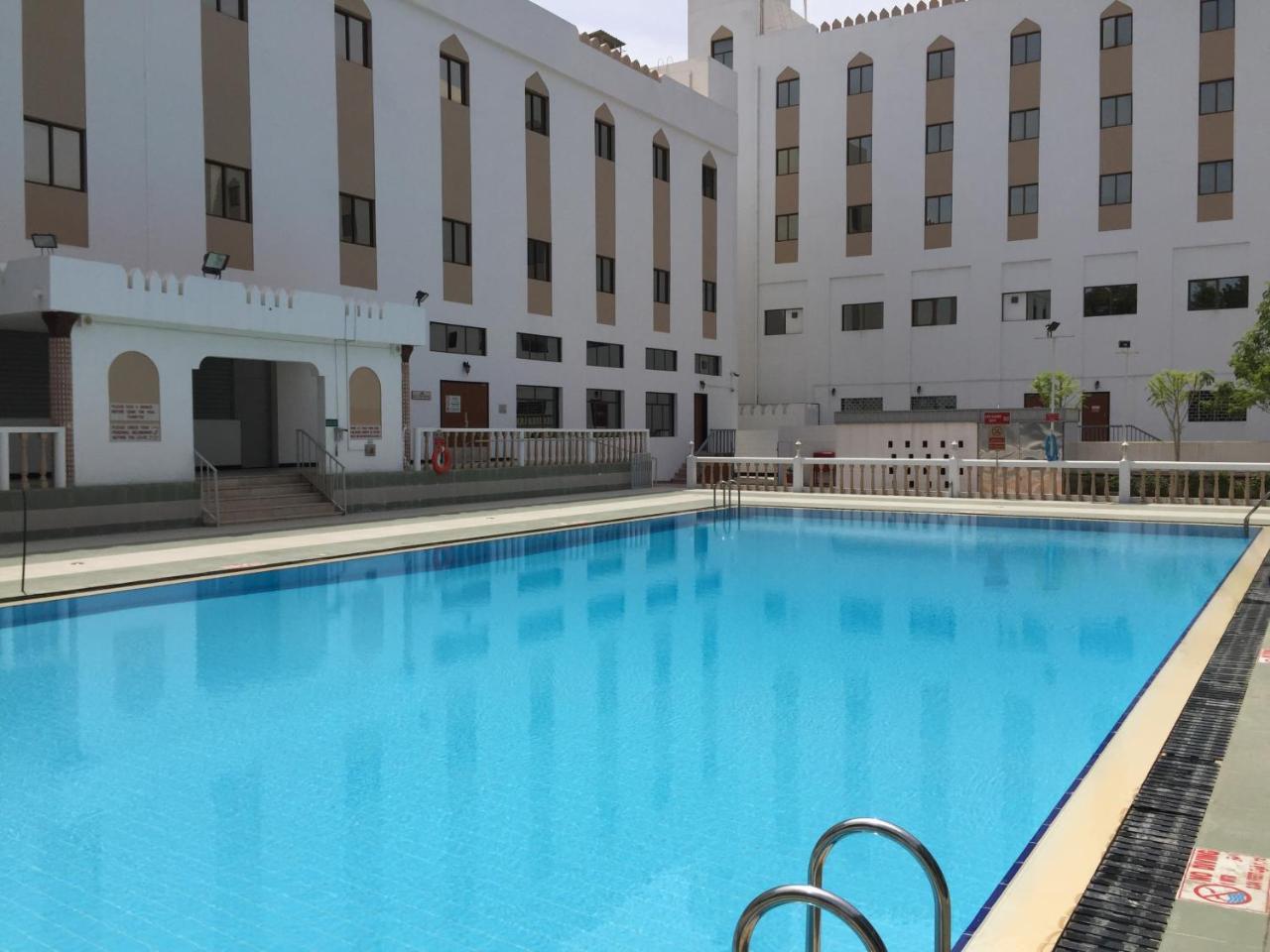 Al Madinah Hotel 2*